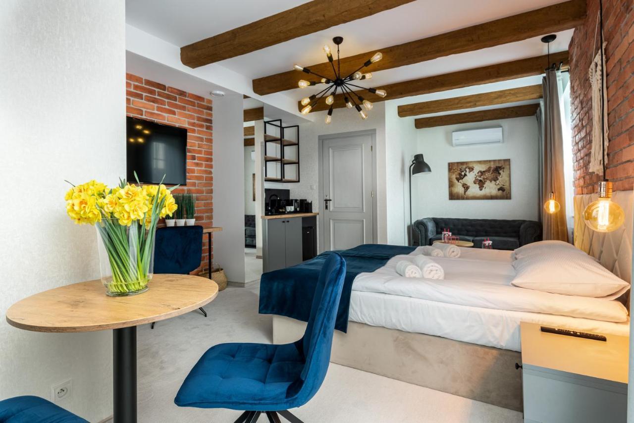 ساندومييش Zamkowe Apartamenty المظهر الخارجي الصورة